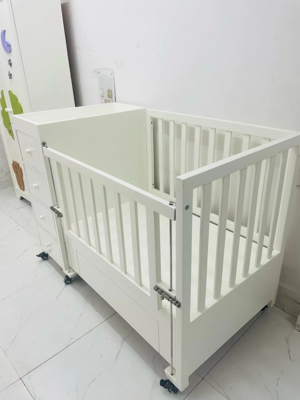 Serene White Nursery Storage Cot - View 3
