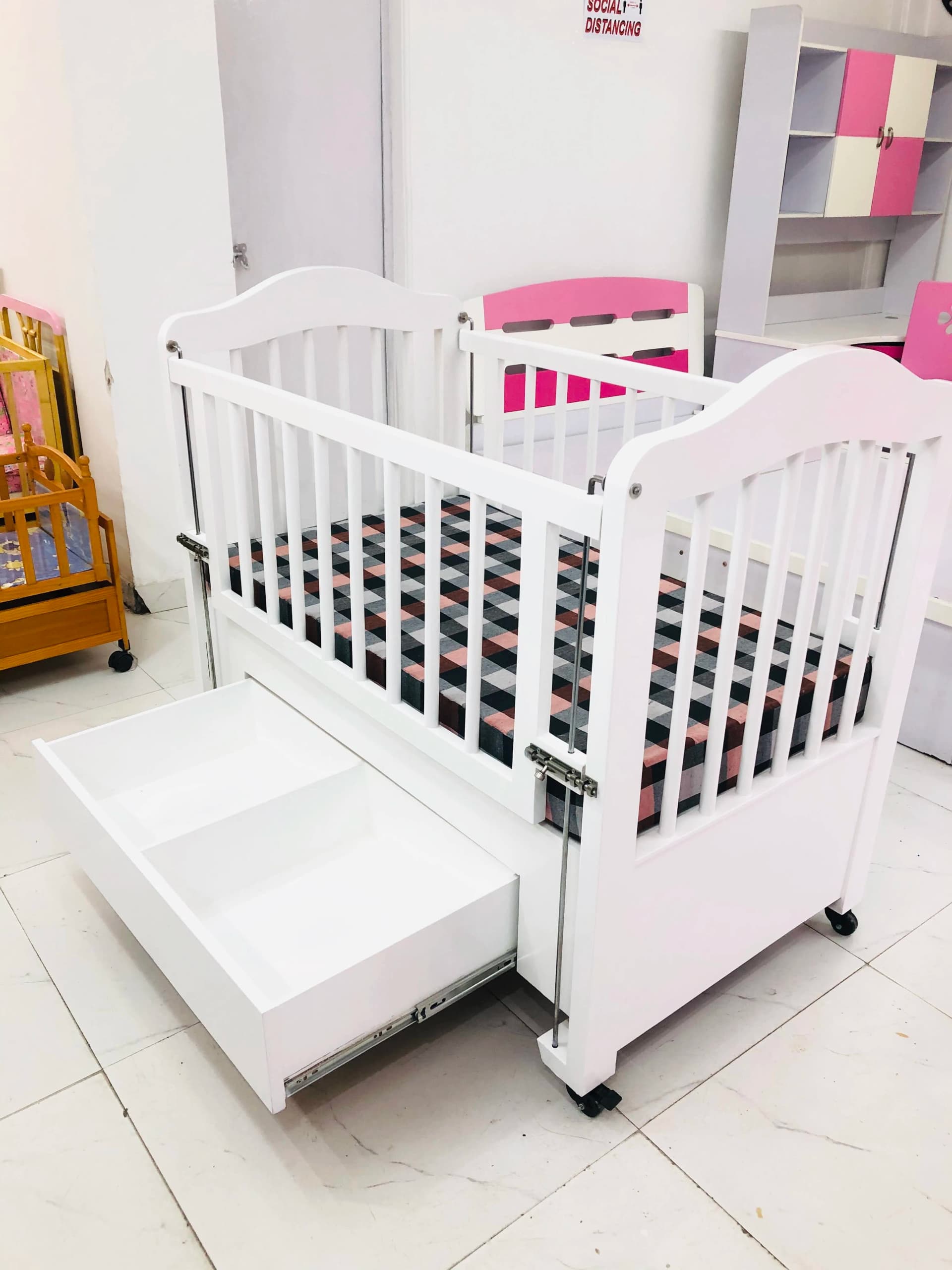 Willow Crest Cot - View 3