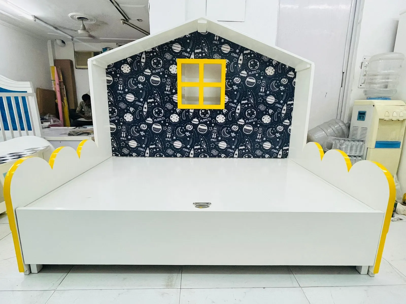 Cosmic Heaven Pullout Bed - View 3