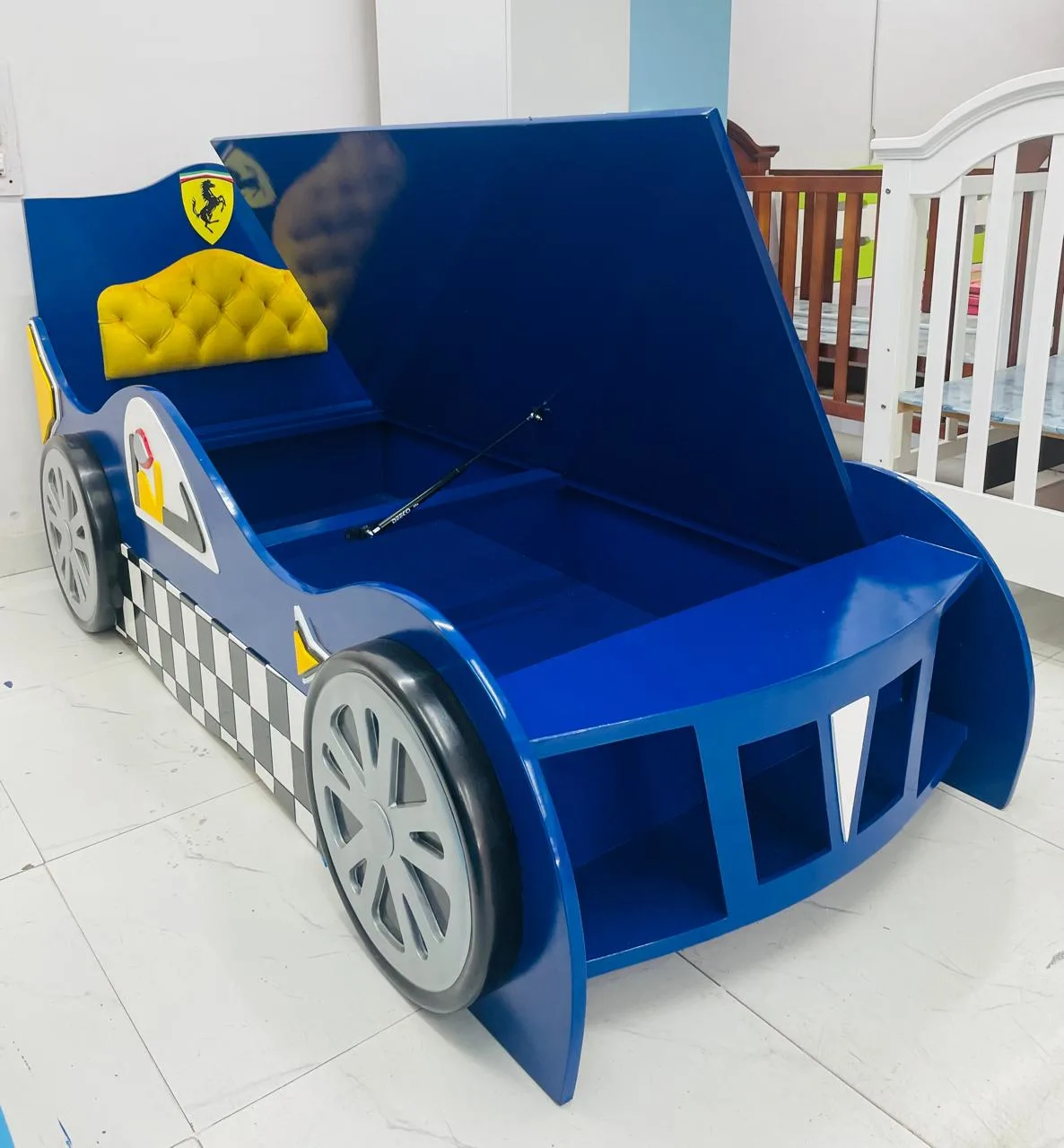 Racecar Shaped Single Bed - View 5
