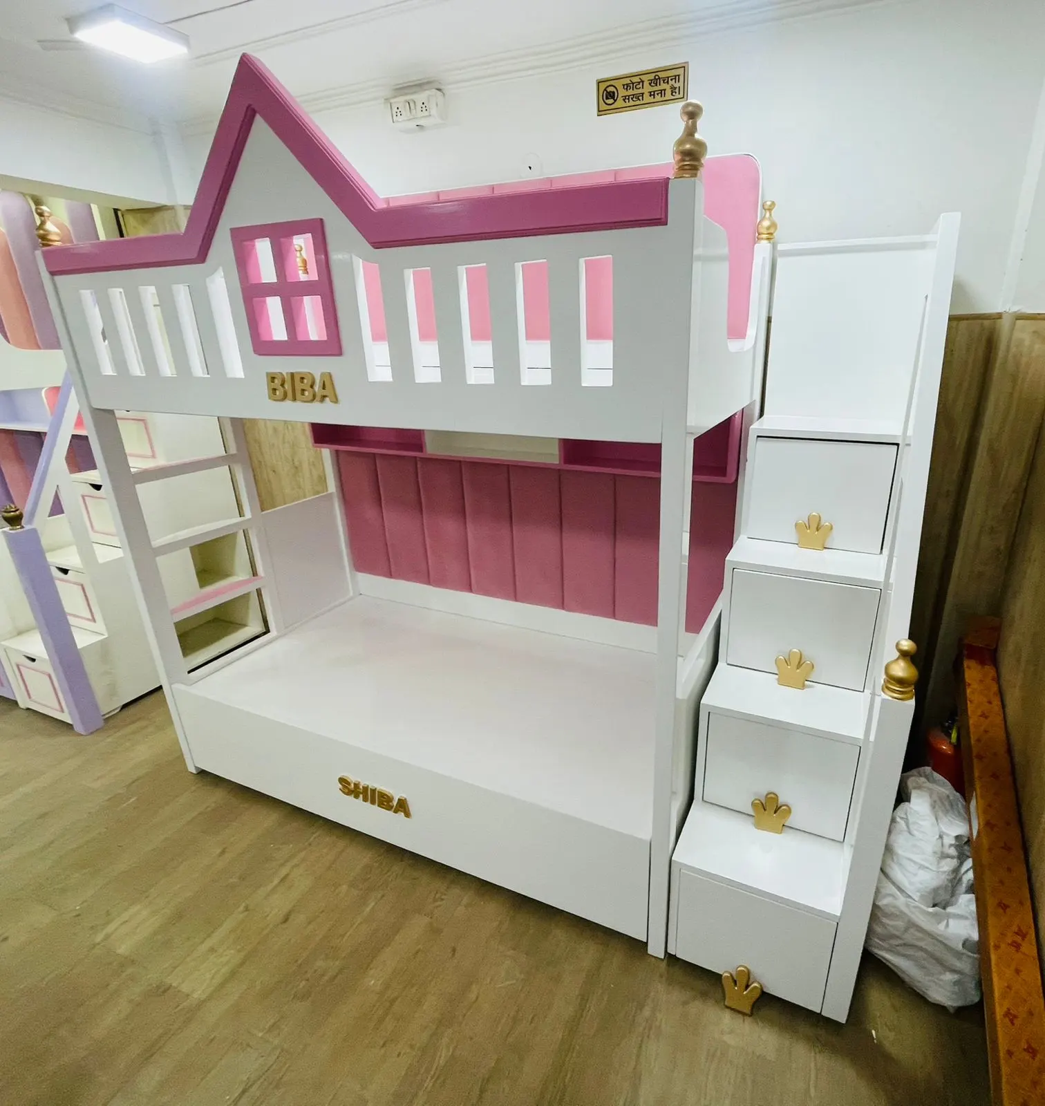Castle Dreamhouse Bunk Bed - View 2