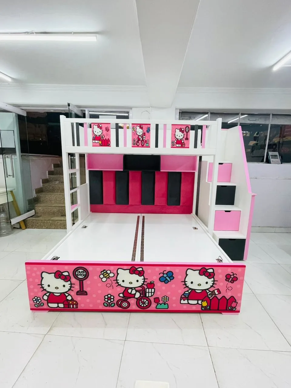 Hello Kitty Dream Bunk Bed - View 2