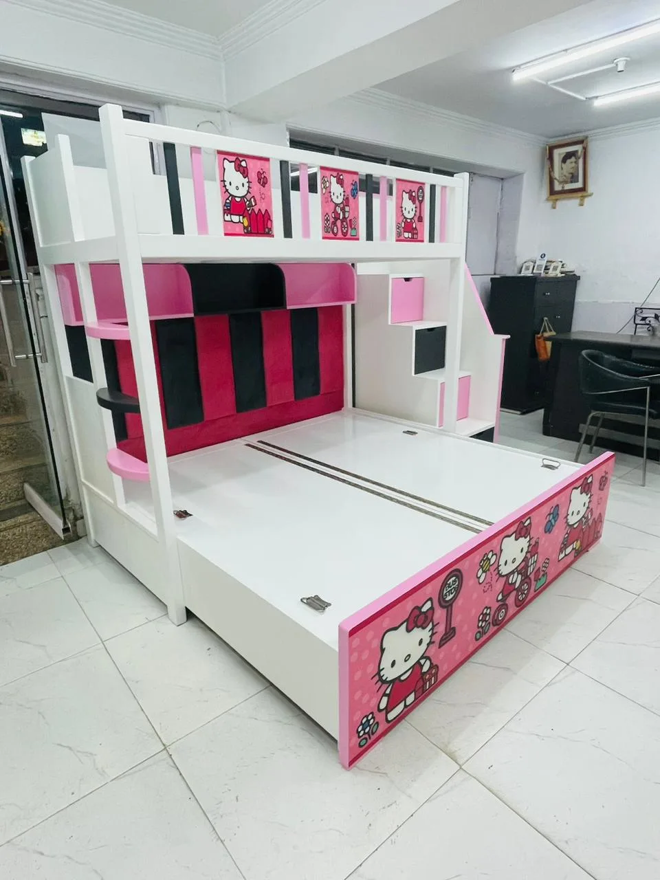 Hello Kitty Dream Bunk Bed - View 4