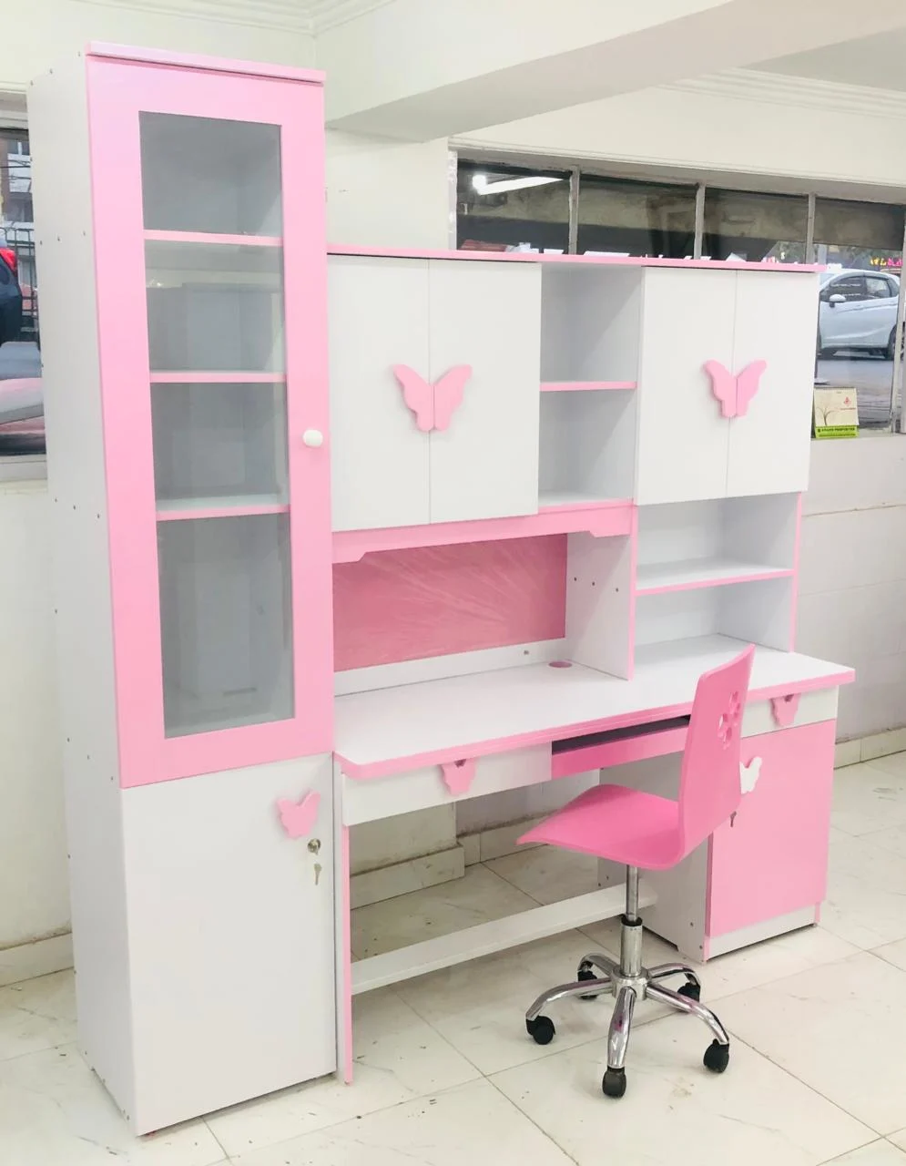 Butterfly Charm Study Station - View 2